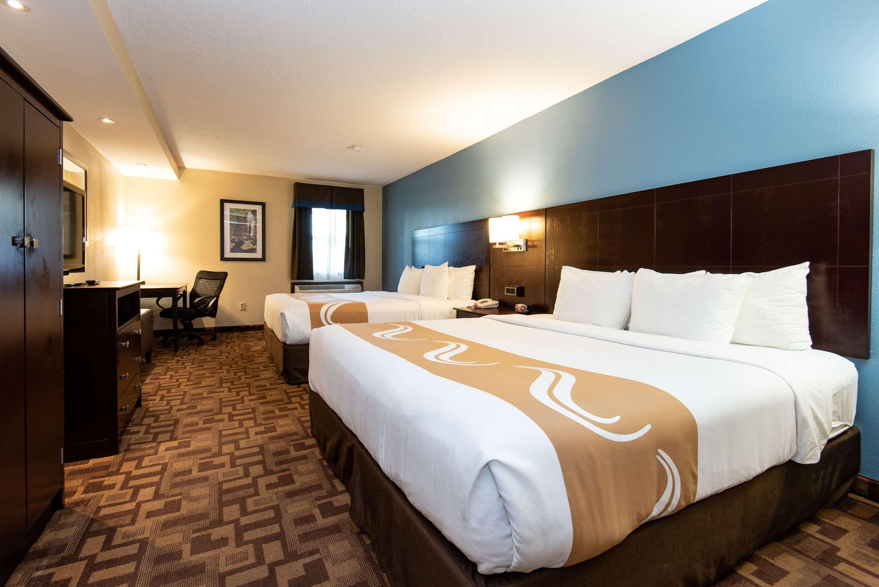 Quality Inn & Suites Quakertown-Allentown エクステリア 写真
