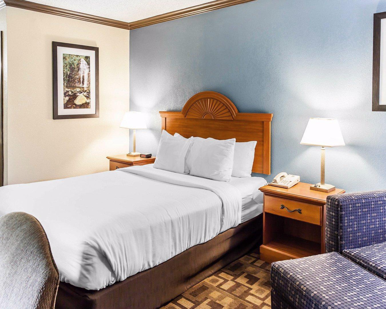 Quality Inn & Suites Quakertown-Allentown エクステリア 写真