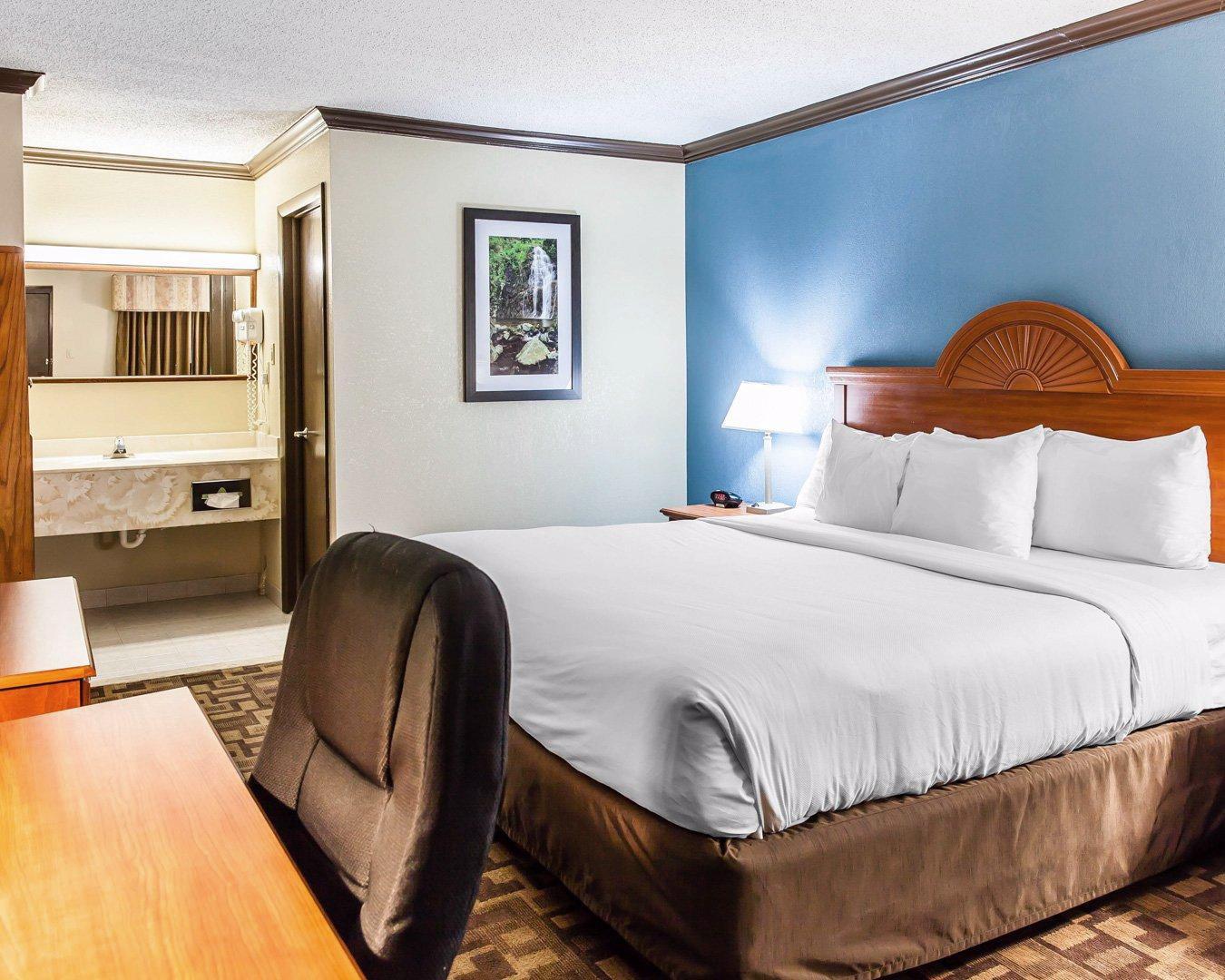 Quality Inn & Suites Quakertown-Allentown エクステリア 写真