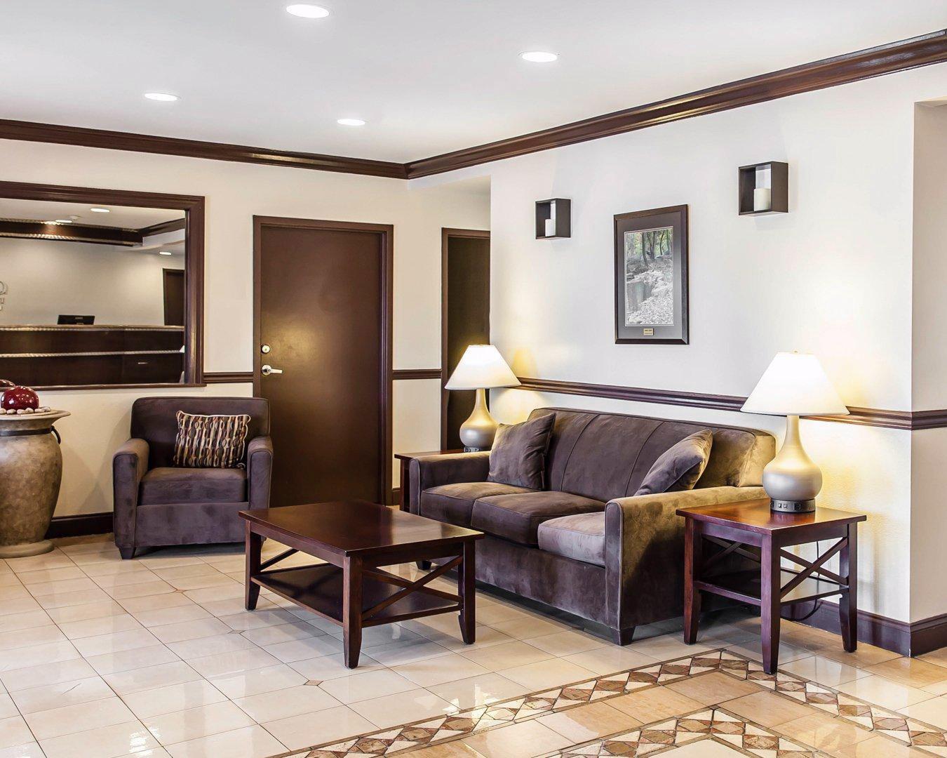 Quality Inn & Suites Quakertown-Allentown エクステリア 写真