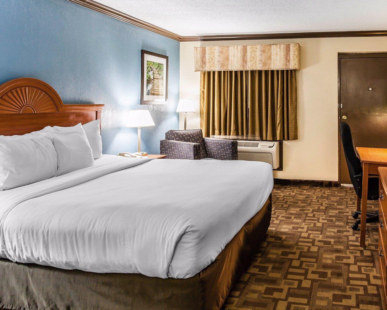 Quality Inn & Suites Quakertown-Allentown エクステリア 写真