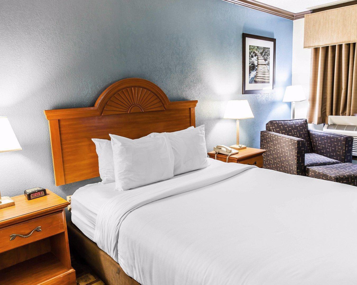 Quality Inn & Suites Quakertown-Allentown エクステリア 写真
