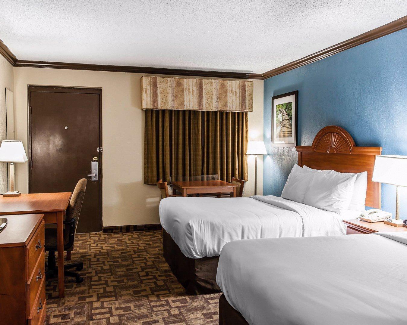 Quality Inn & Suites Quakertown-Allentown エクステリア 写真