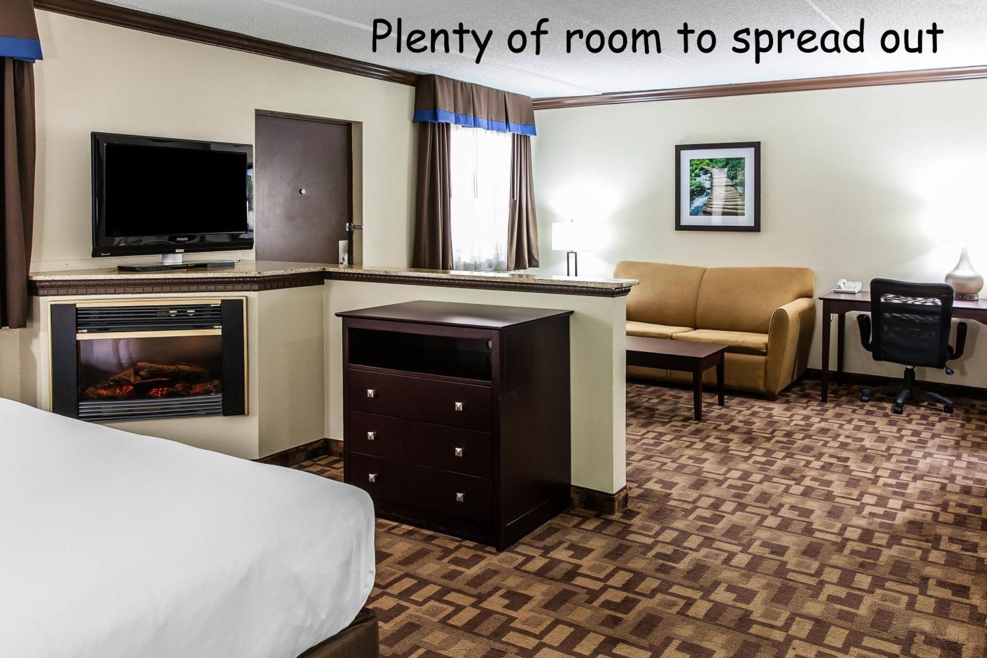 Quality Inn & Suites Quakertown-Allentown エクステリア 写真